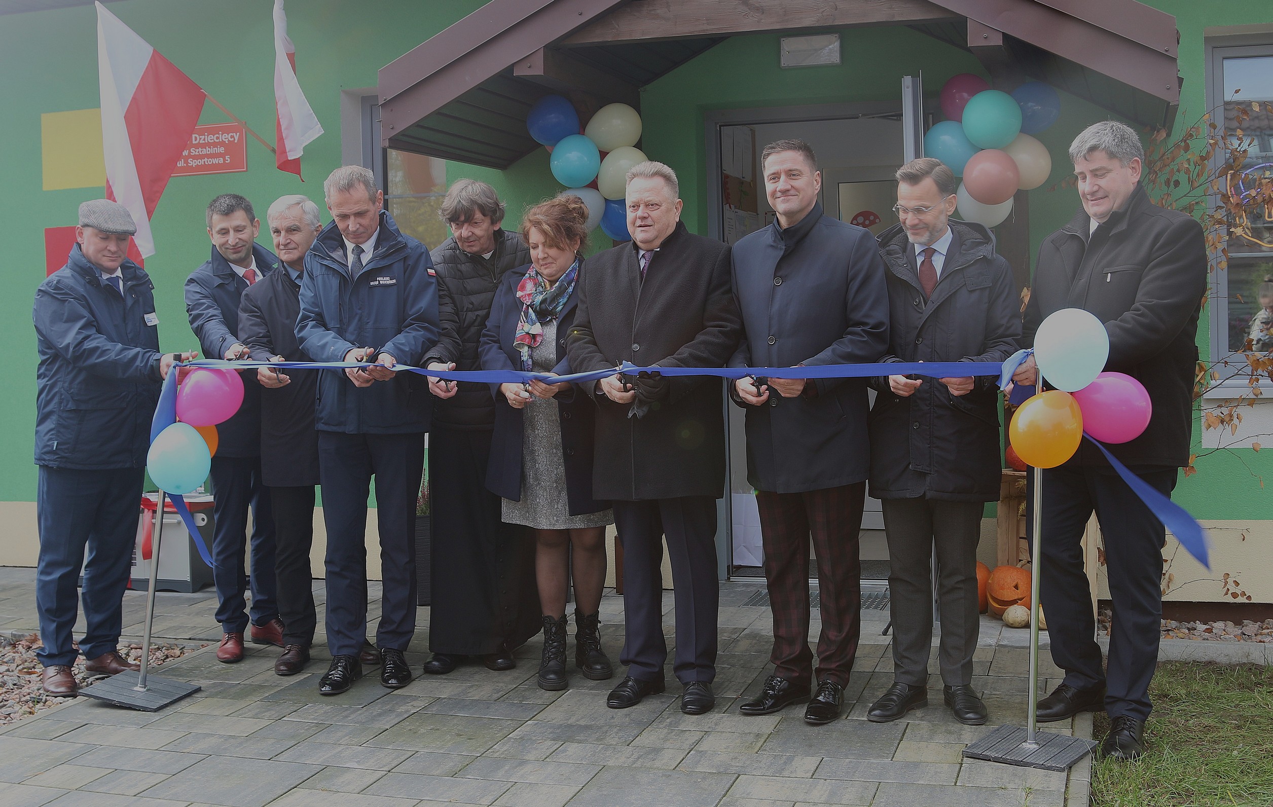 Uroczyste otwarcie Klubu Dziecięcego w Sztabinie oraz przekazanie busa do przewozu osób niepełnospr…