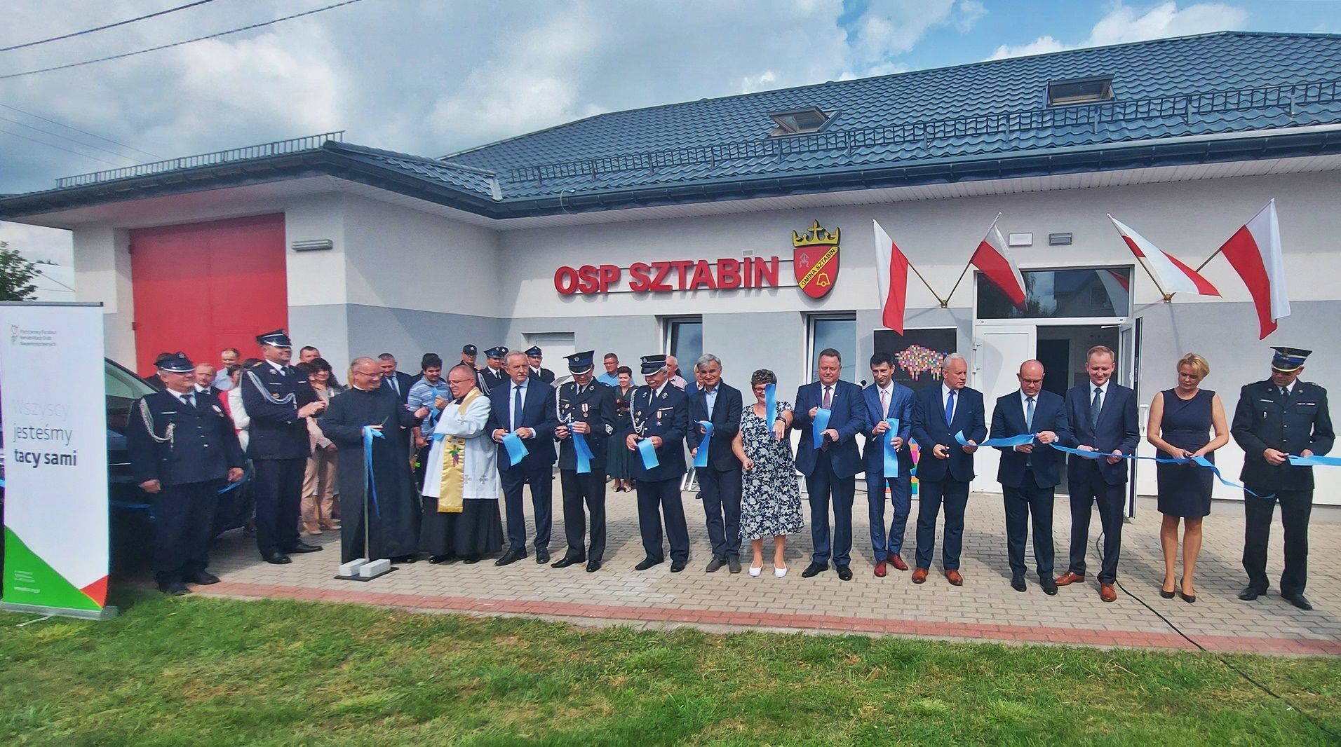 
W dniu 23.08.2021 r. dokonaliśmy uroczystego otwarcia świetlicy wiejskiej w Sztabinie.
W otwarci…