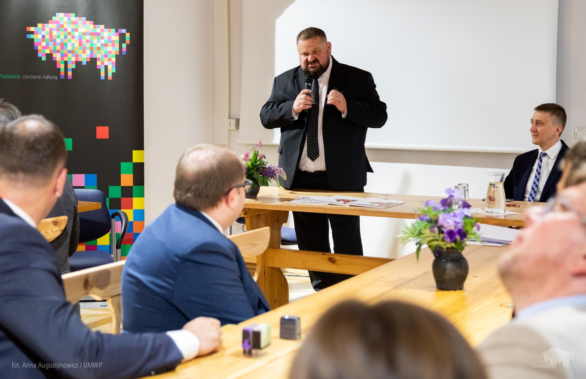 „Inteligentne/Sprytne wsie (Smart Village) to nowa koncepcja kształtowania polityki UE, która ma ba…