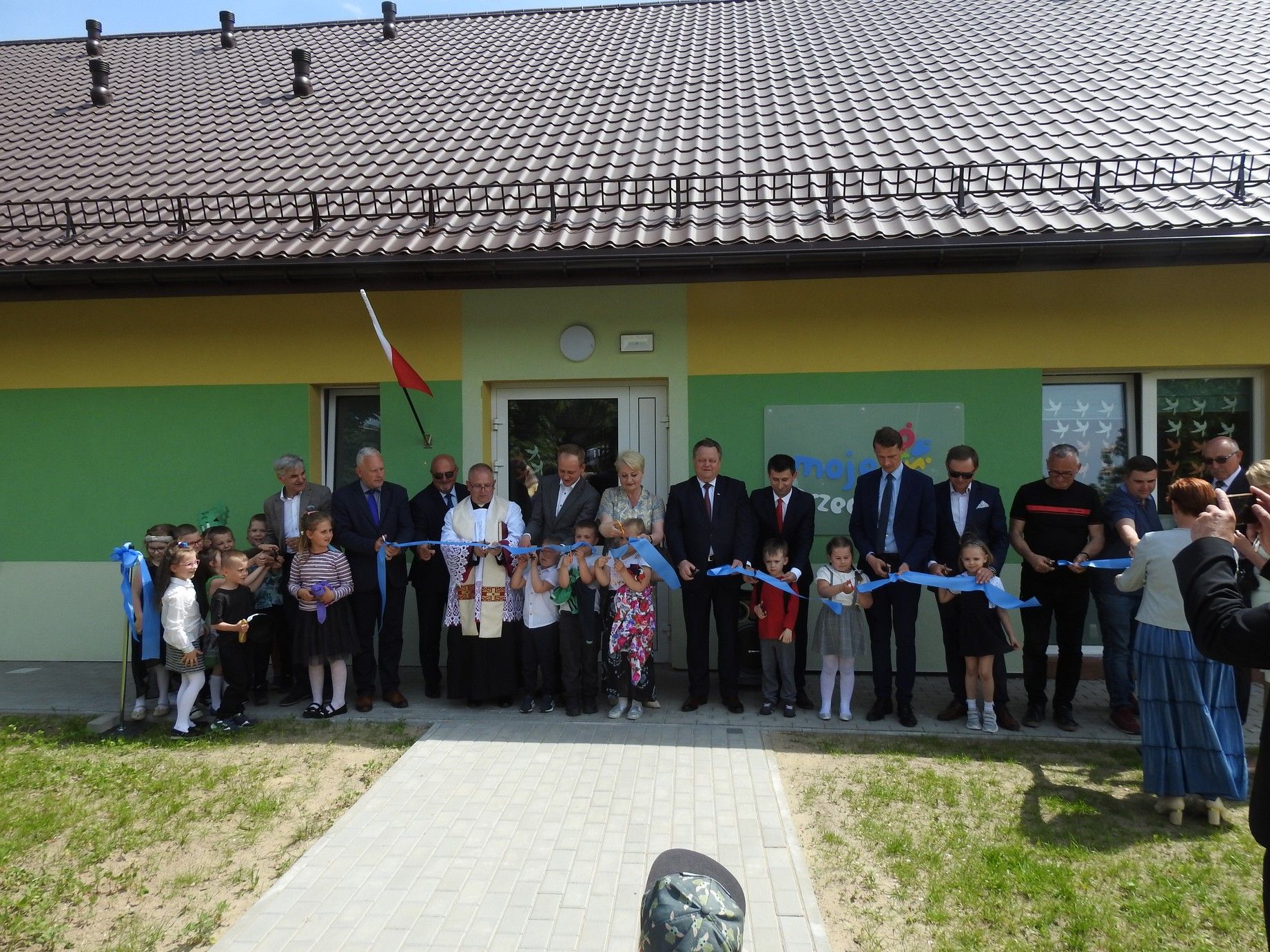 Dnia 6 czerwca 2022 roku odbyło się otwarcie przedszkola przy Szkole Podstawowej im. Karola Brzosto…